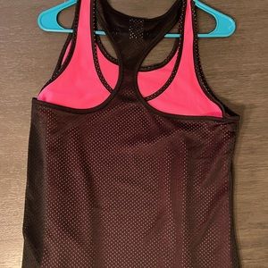 Danskin tank size large